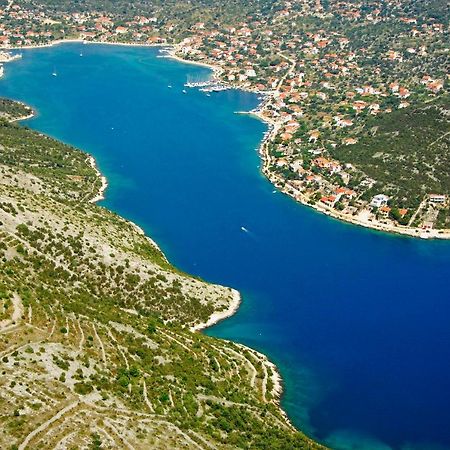 Kupinica Apartment Vinišće المظهر الخارجي الصورة